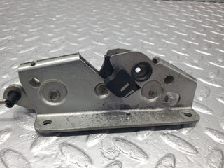 W124 Wagon rear right seat bench locking mechanism used OEM