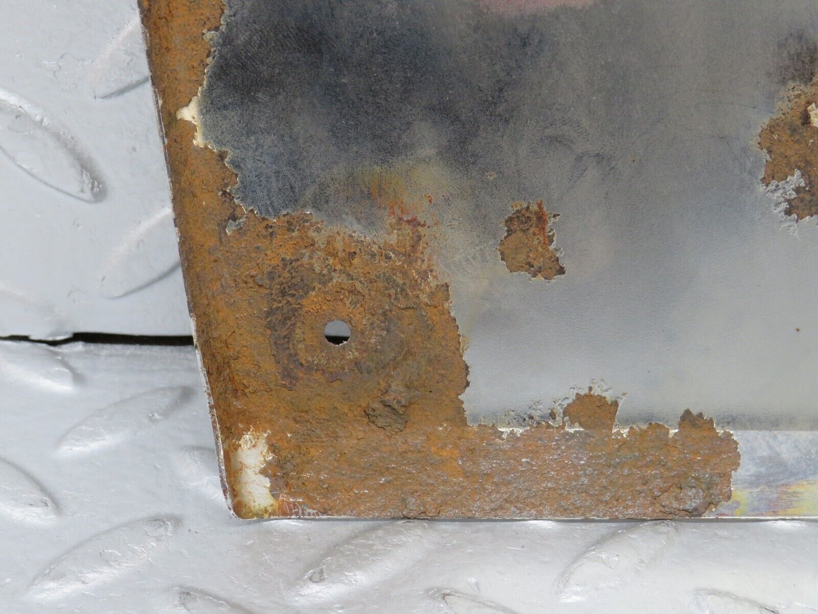 35664 Mercedes-Benz R107 280SL Left Door Chrome Cover