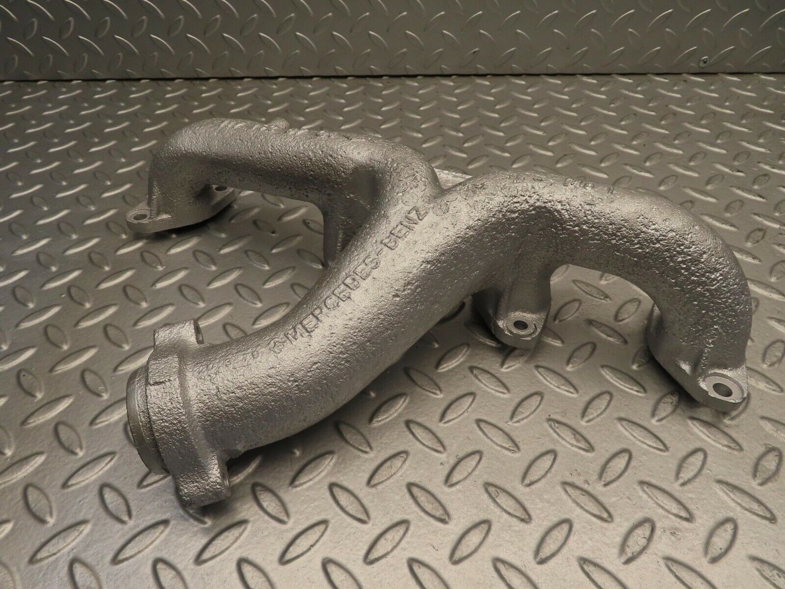11762 Mercedes-Benz R107 450SL Exhaust Manifold Right 1171428701