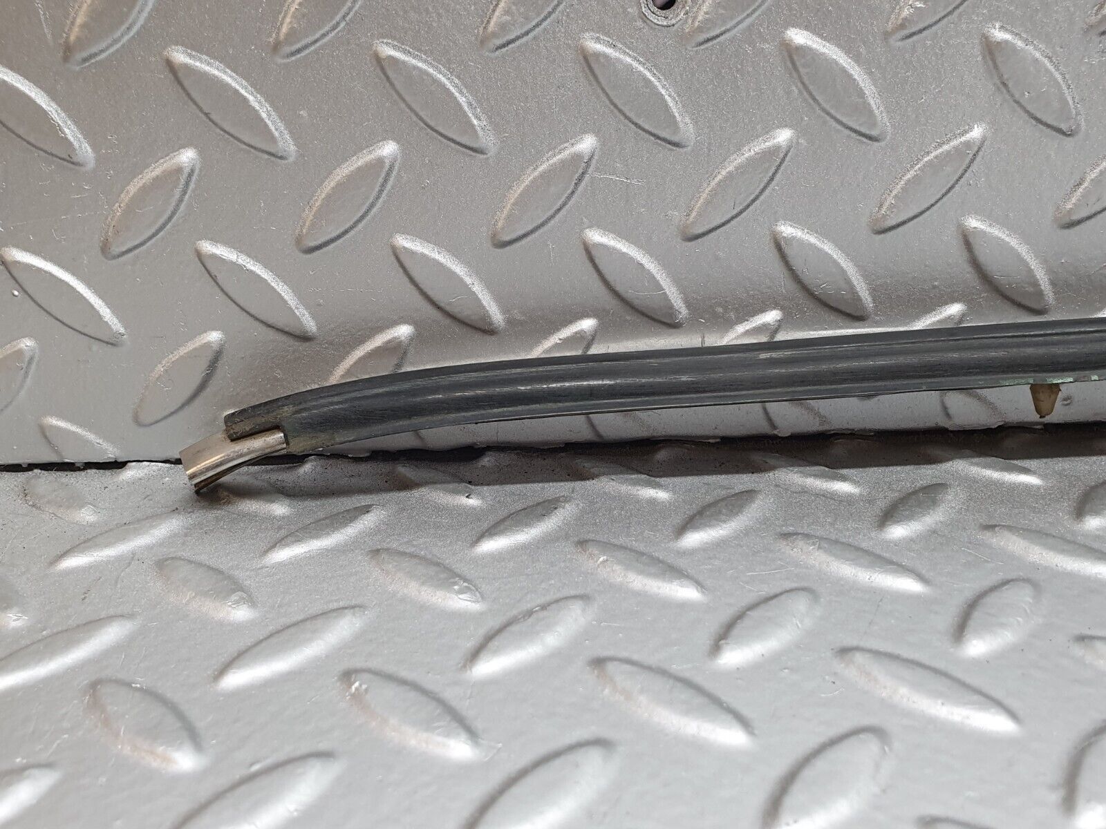 43461 Mercedes-Benz W108 280SE Rear Right Fender Wing Centre Moulding Trim
