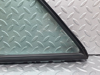 42870 Mercedes-Benz W201 190 2.0L Rear Right Quarter Window Glass 2017350624