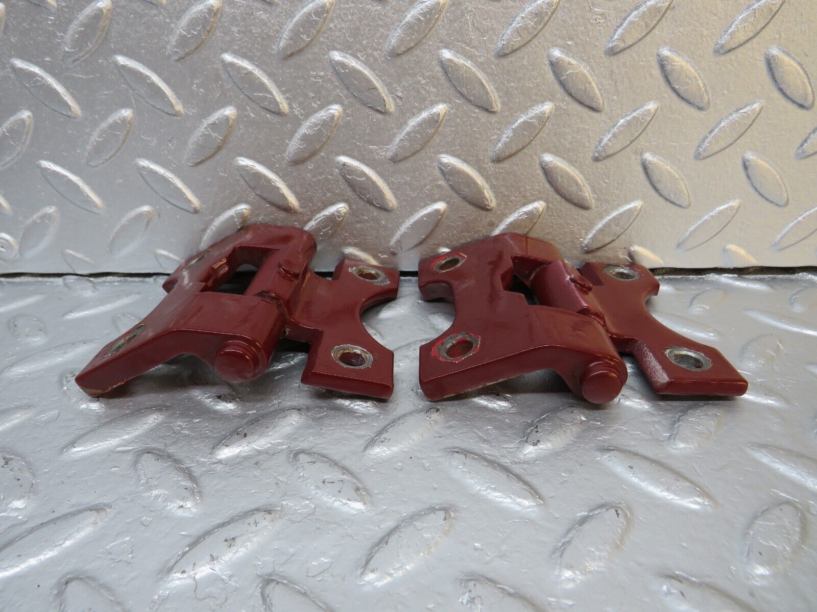 40031 Mercedes-Benz R107 350SL Door Hinge Left Side