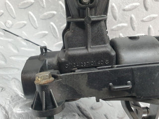 42863 Mercedes-Benz W201 190 2.0L Manual Gear Selector 1242670140 1242601094 2012670480