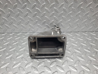 R230 engine mount bracket right used OEM