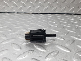 42991 Mercedes-Benz W201 190 Door Contact Switch 0015458714