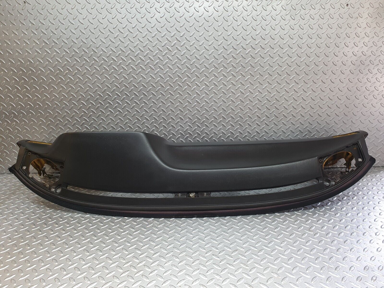 43733 Mercedes-Benz C126 380SEC Coupe Dashboard Black