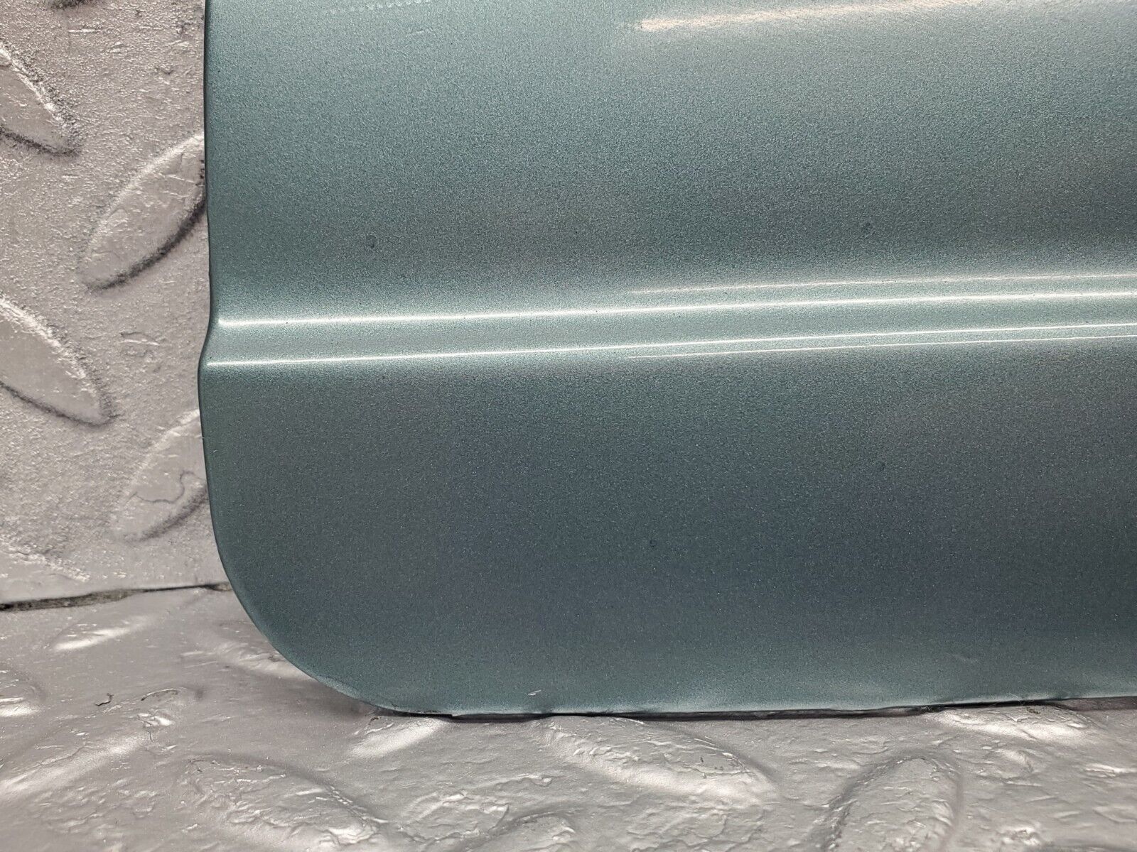 46482 Mercedes-Benz C123 280CE Coupe Fuel Tank Flap Cap 1235840039