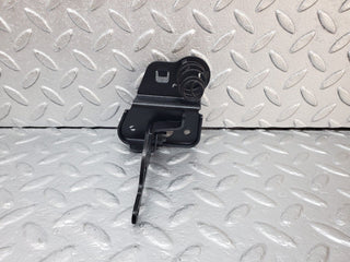 R129 SL bonnet release latch used OEM