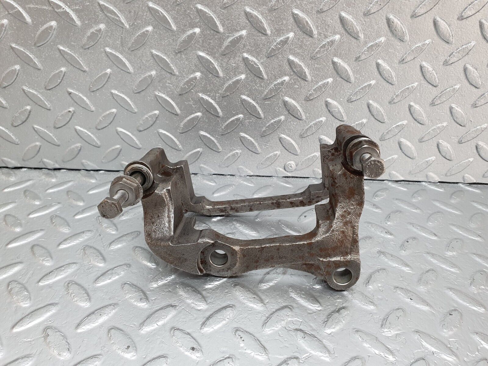 43719 Mercedes-Benz C126 380SEC Coupe Front Right Brake Caliper Bracket
