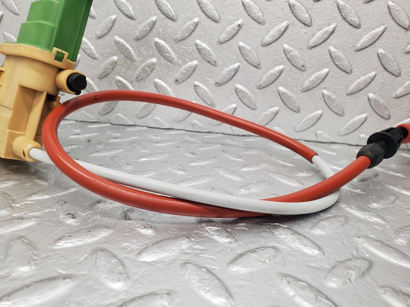 46296 Mercedes-Benz W124 280E Automatic Gearbox Kickdown Cable 1242701673