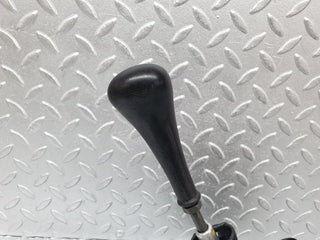 42863 Mercedes-Benz W201 190 2.0L Manual Gear Selector 1242670140 1242601094 2012670480