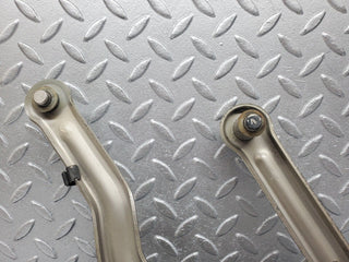 45796 Mercedes-Benz W126 420SE Bonnet Hinge Right Side