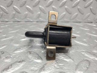W124 Cabriolet vacuum control valve used OEM