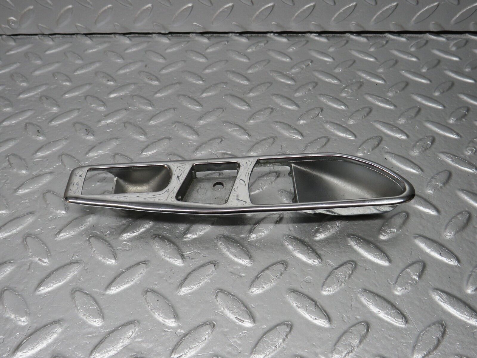40010 Mercedes-Benz R107 350SL Interior Door Handle Chrome Surround Left