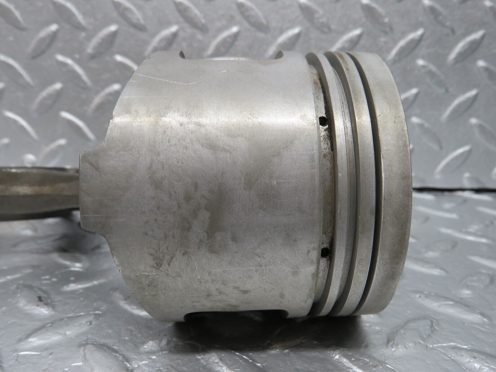 40028 Mercedes-Benz R107 350SL Piston With Connecting Rod 92.00mm