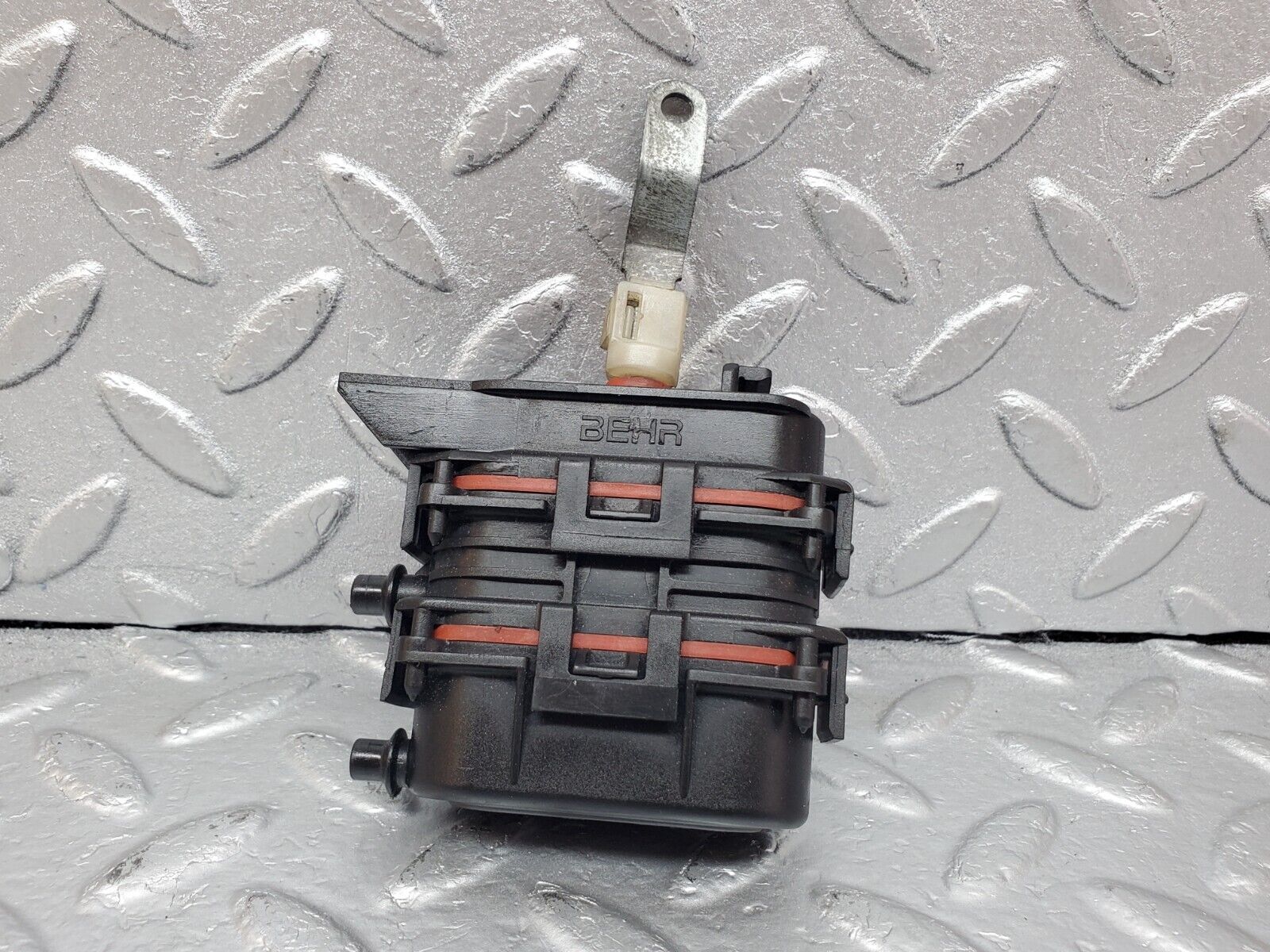 44907 Mercedes-Benz R129 300SL Coupe Heater Box Vacuum Actuator
