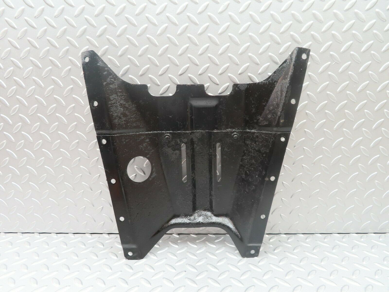 5513 Mercedes-Benz R107 350SL Gearbox Mount Bracket Holder