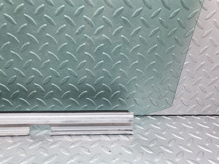 42868 Mercedes-Benz W201 190 2.0L Front Right Door Window Glass