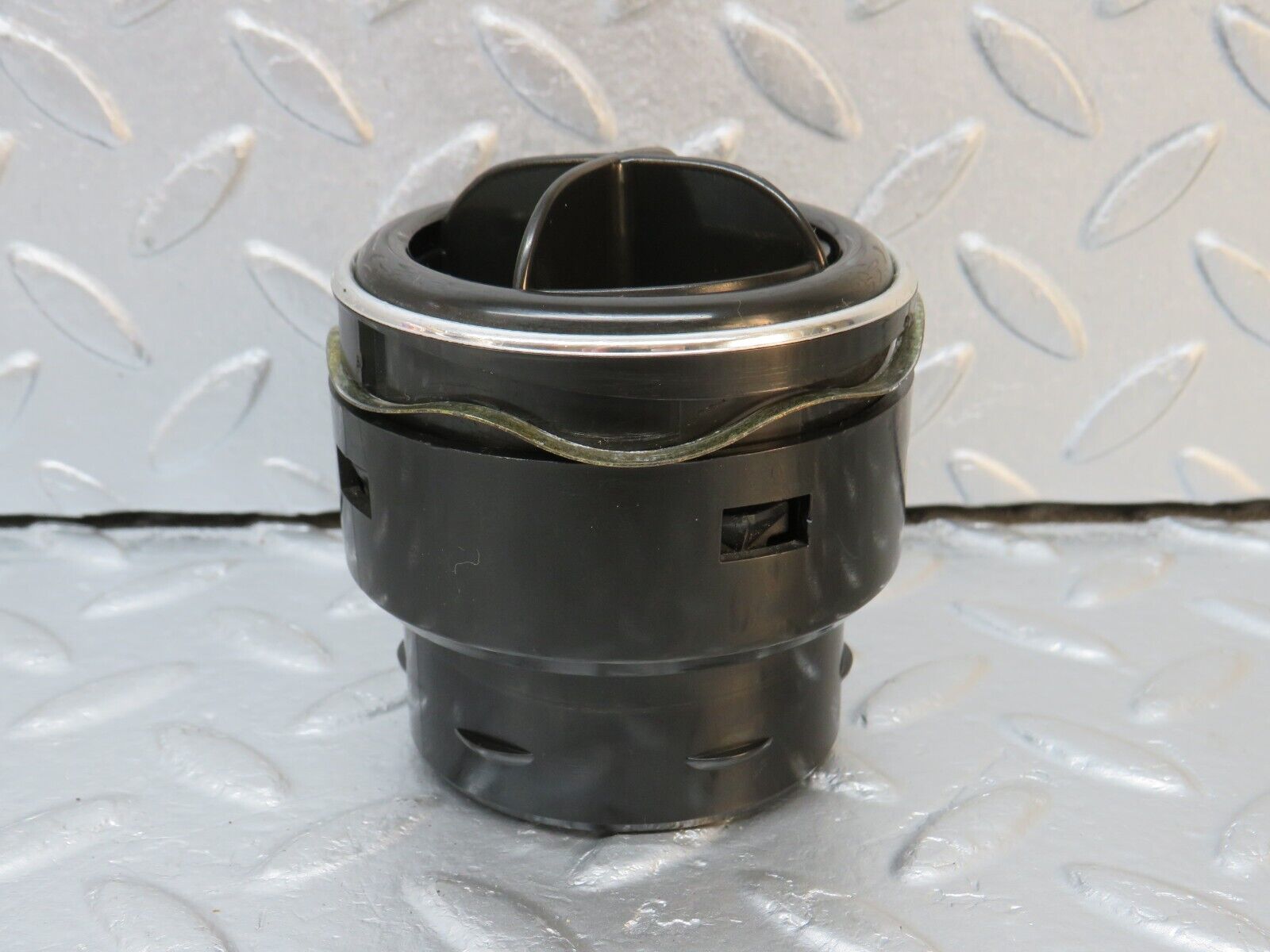 39819 Mercedes-Benz R107 350SL Dashboard Air Vent