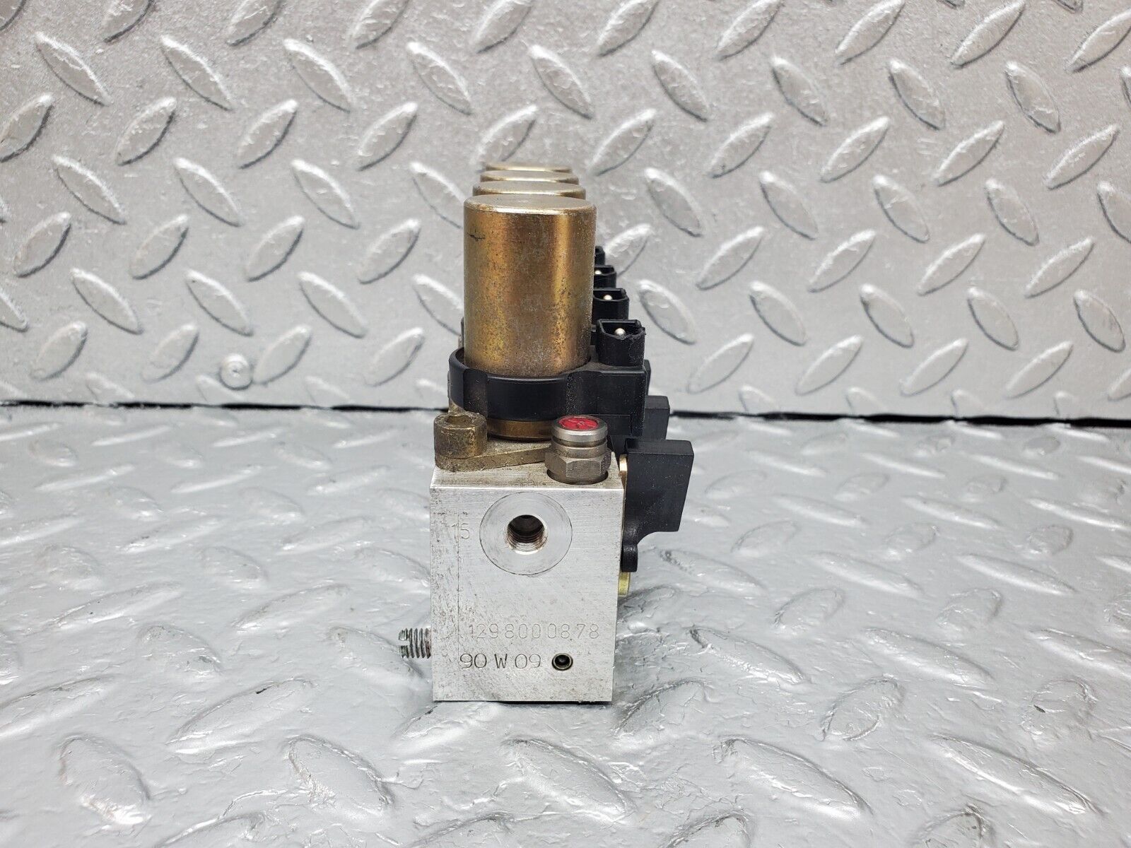 44979 Mercedes-Benz R129 300SL Coupe Roof Hydraulic Valve Left 1298000878