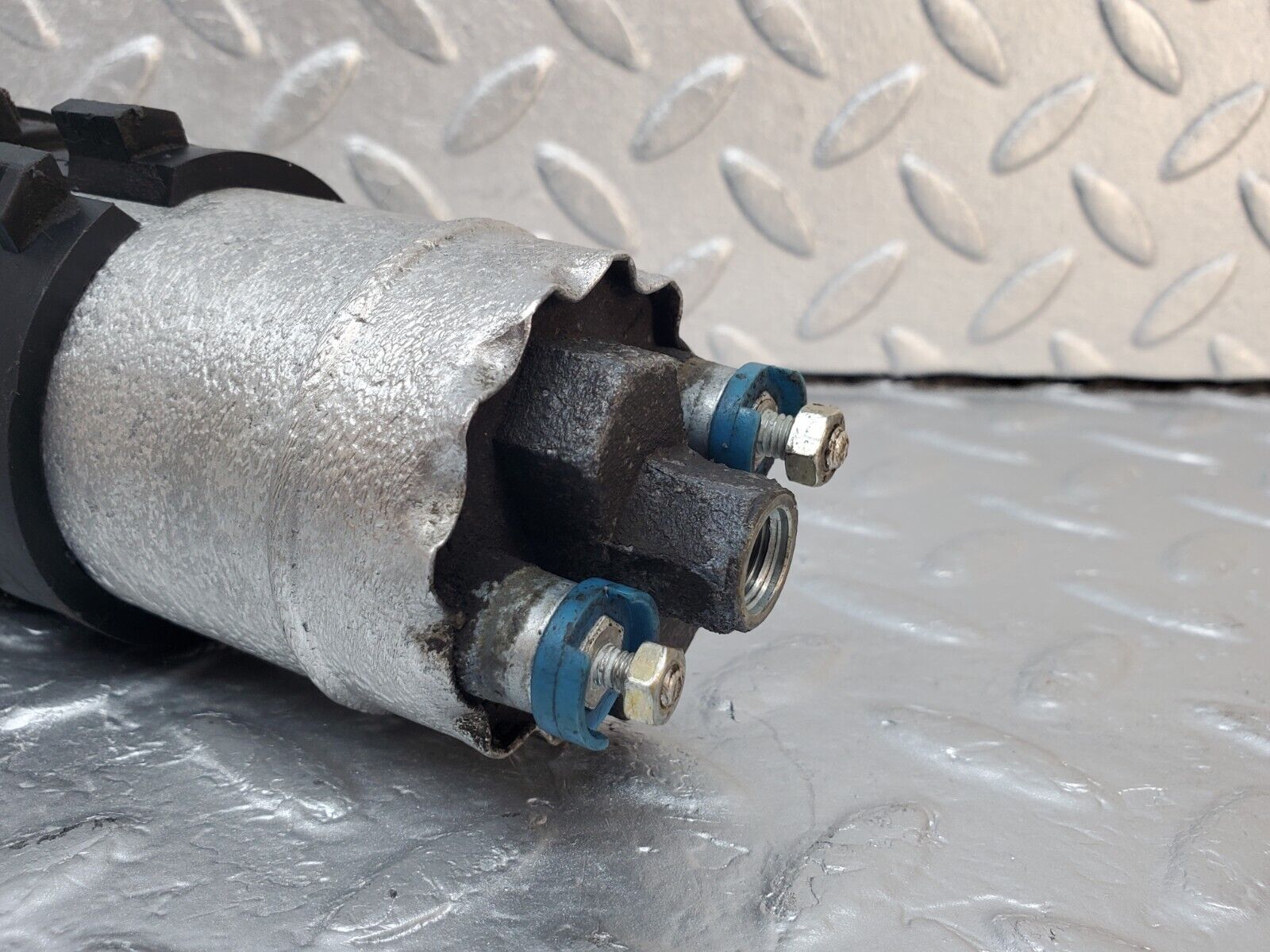 45932 Mercedes-Benz W126 420SE Fuel Pump Bosch 0580254950