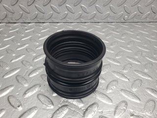 W124 Wagon air intake pipe used OEM