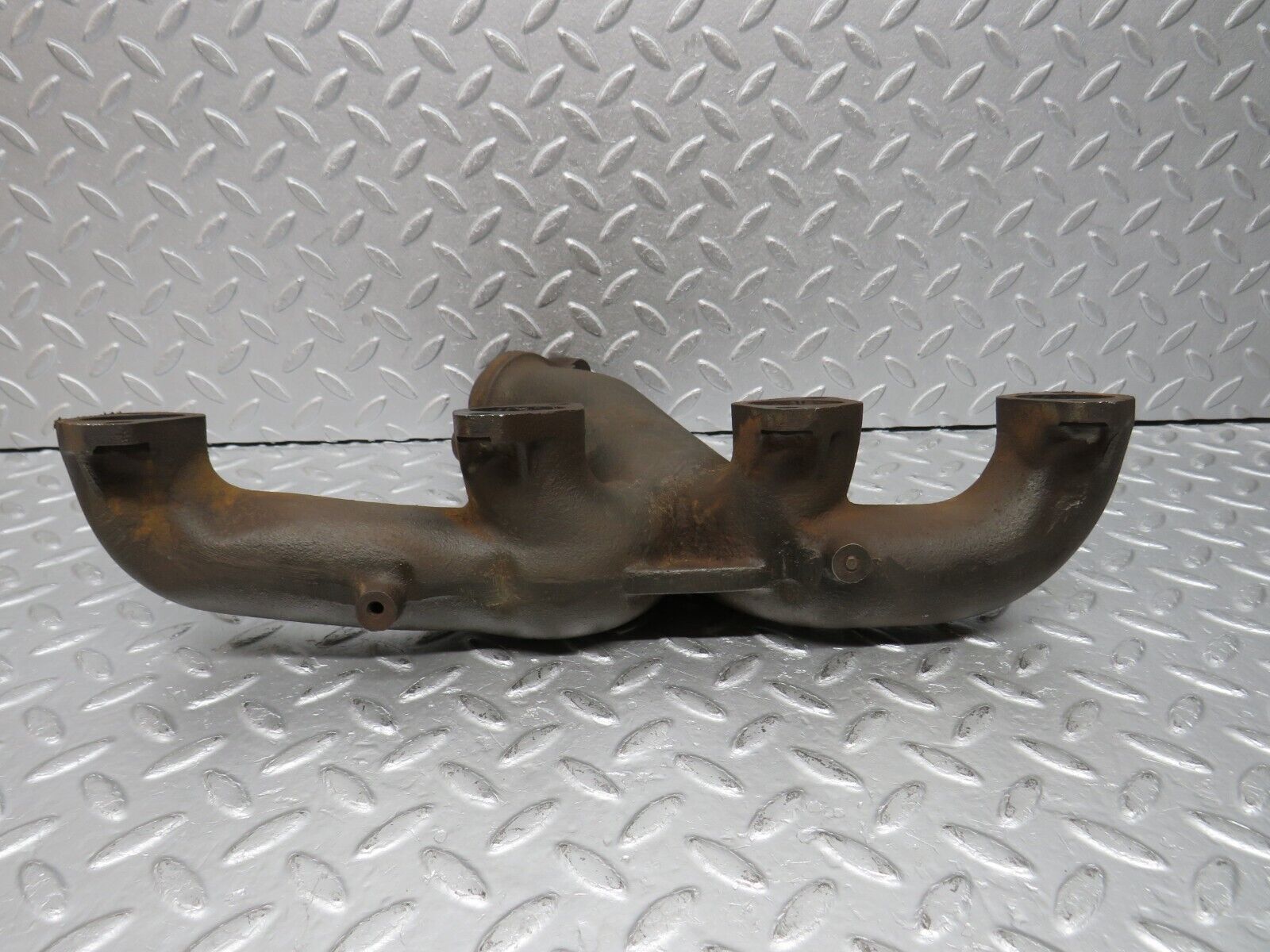 39276 Mercedes-Benz R107 500SL Exhaust Manifold Right Side 1171421202