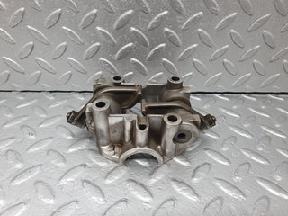 43064 Mercedes-Benz W123 Rocker Arms Camshaft Bearing Block 1020512110