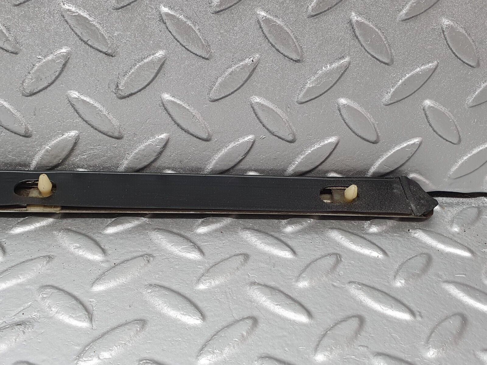 43456 Mercedes-Benz W108 280SE Front Left Door Centre Moulding Trim