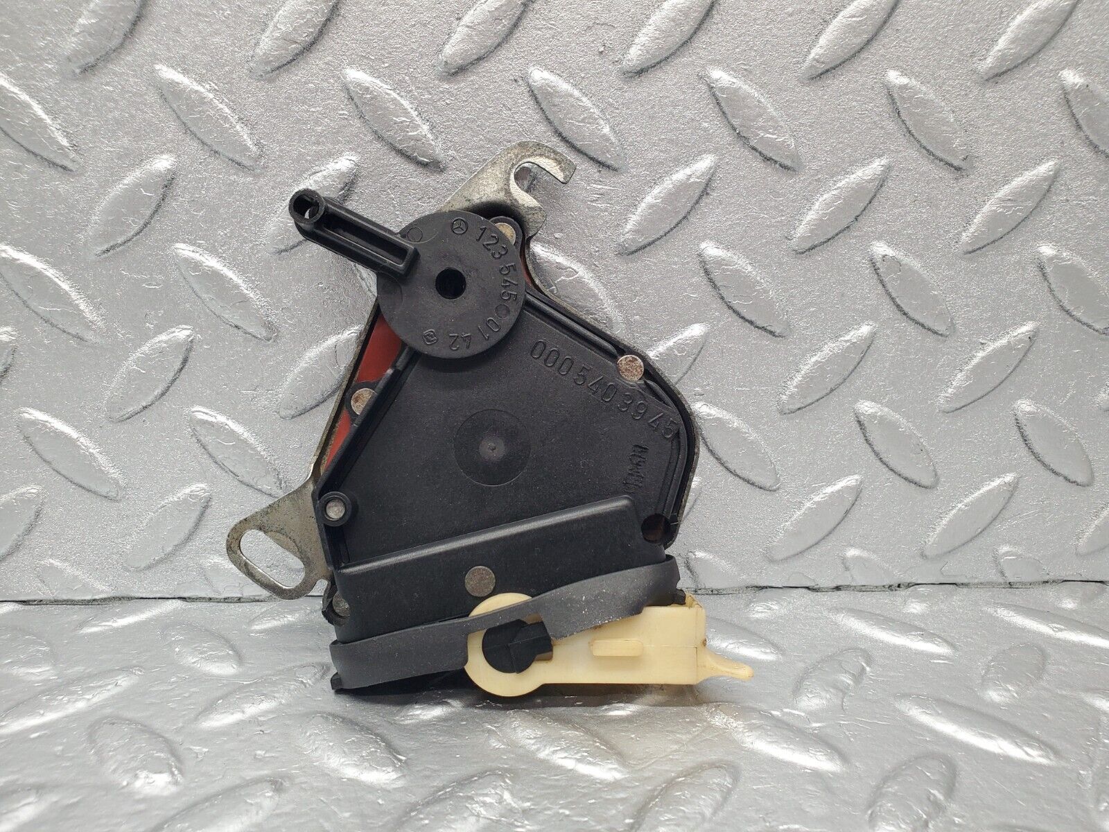 46307 Mercedes-Benz W124 280E Reverse Light Switch 0005403945 1235450142