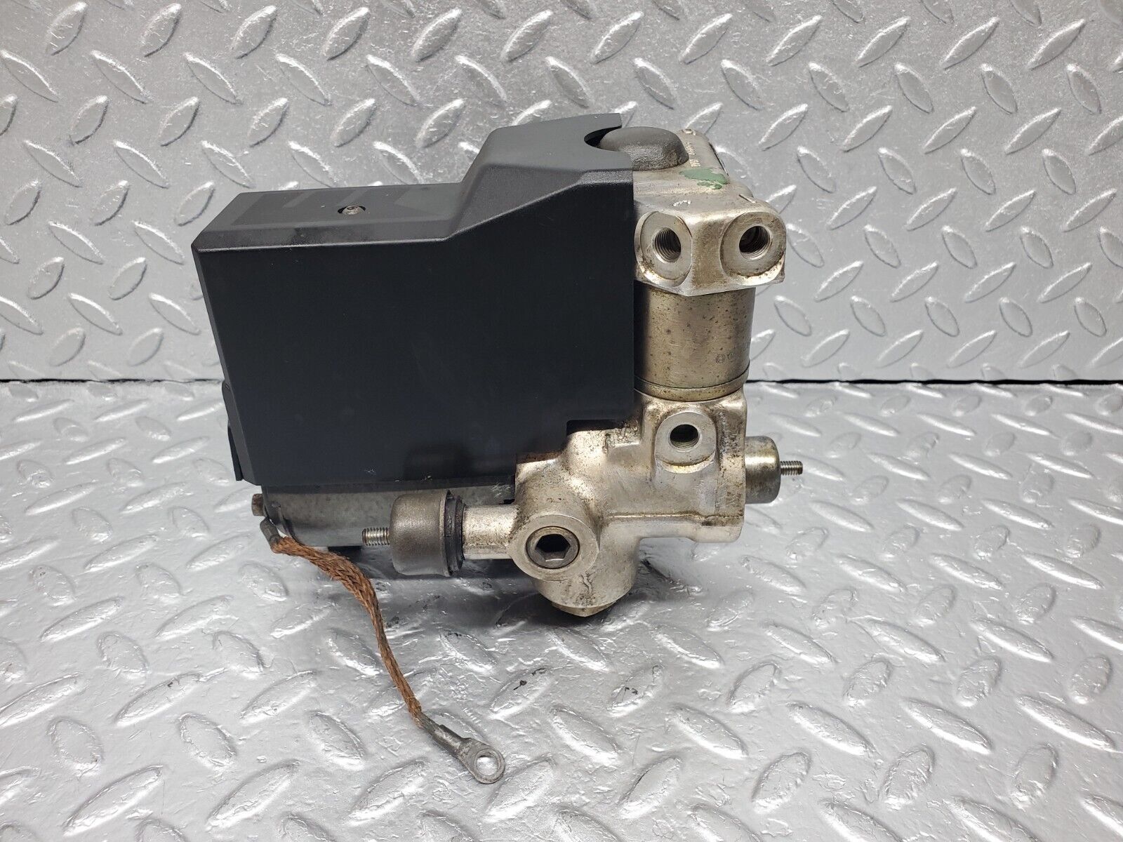 45835 Mercedes-Benz W126 420SE ABS Brake Pump Bosch 0265200043 0332002171