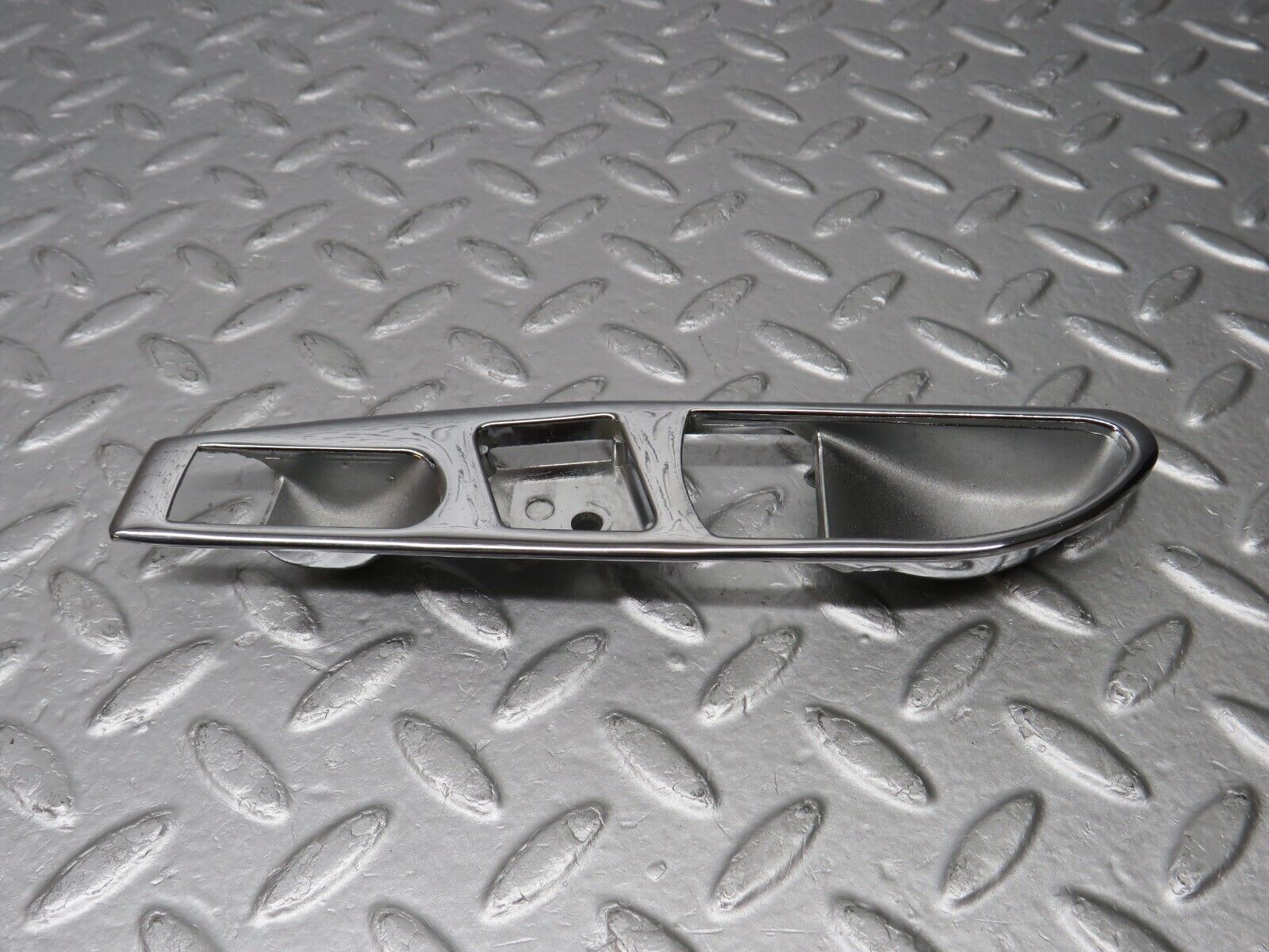 39127 Mercedes-Benz R107 500SL Interior Door Handle Chrome Surround Right