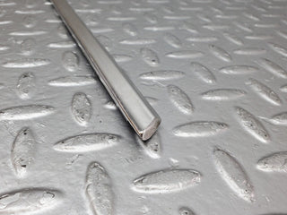 44542 Mercedes-Benz W123 280E Front Right Door Chrome Moulding Trim