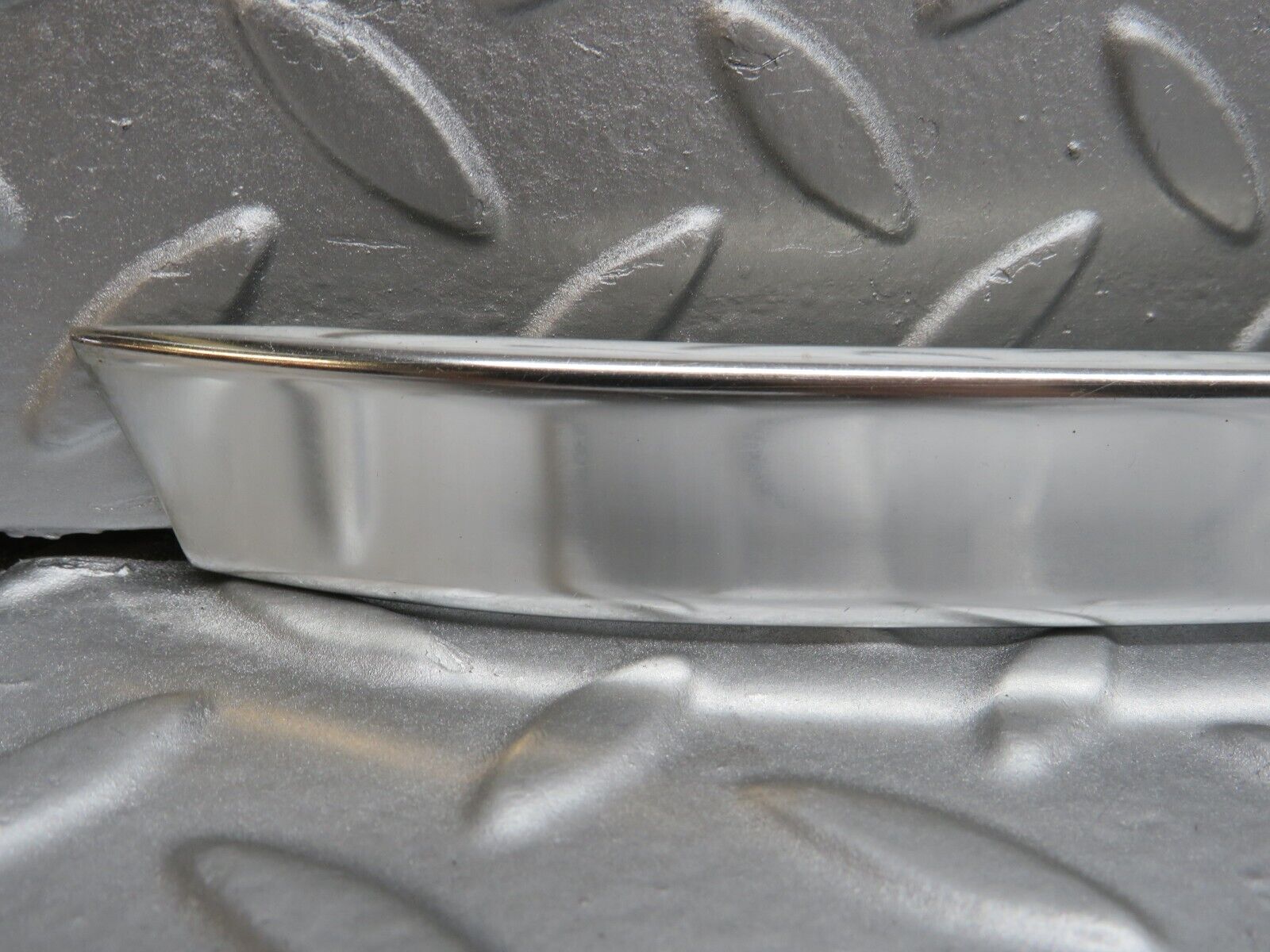 40203 Mercedes-Benz R107 Hardtop Roof Chrome Right Side