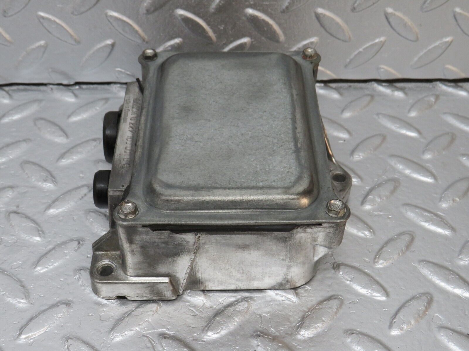 39814 Mercedes-Benz R107 350SL Ignition Control Unit 0227100001