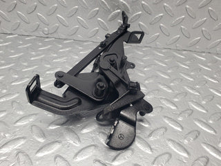 46187 Mercedes-Benz W124 280E Throttle Linkage 1040702321