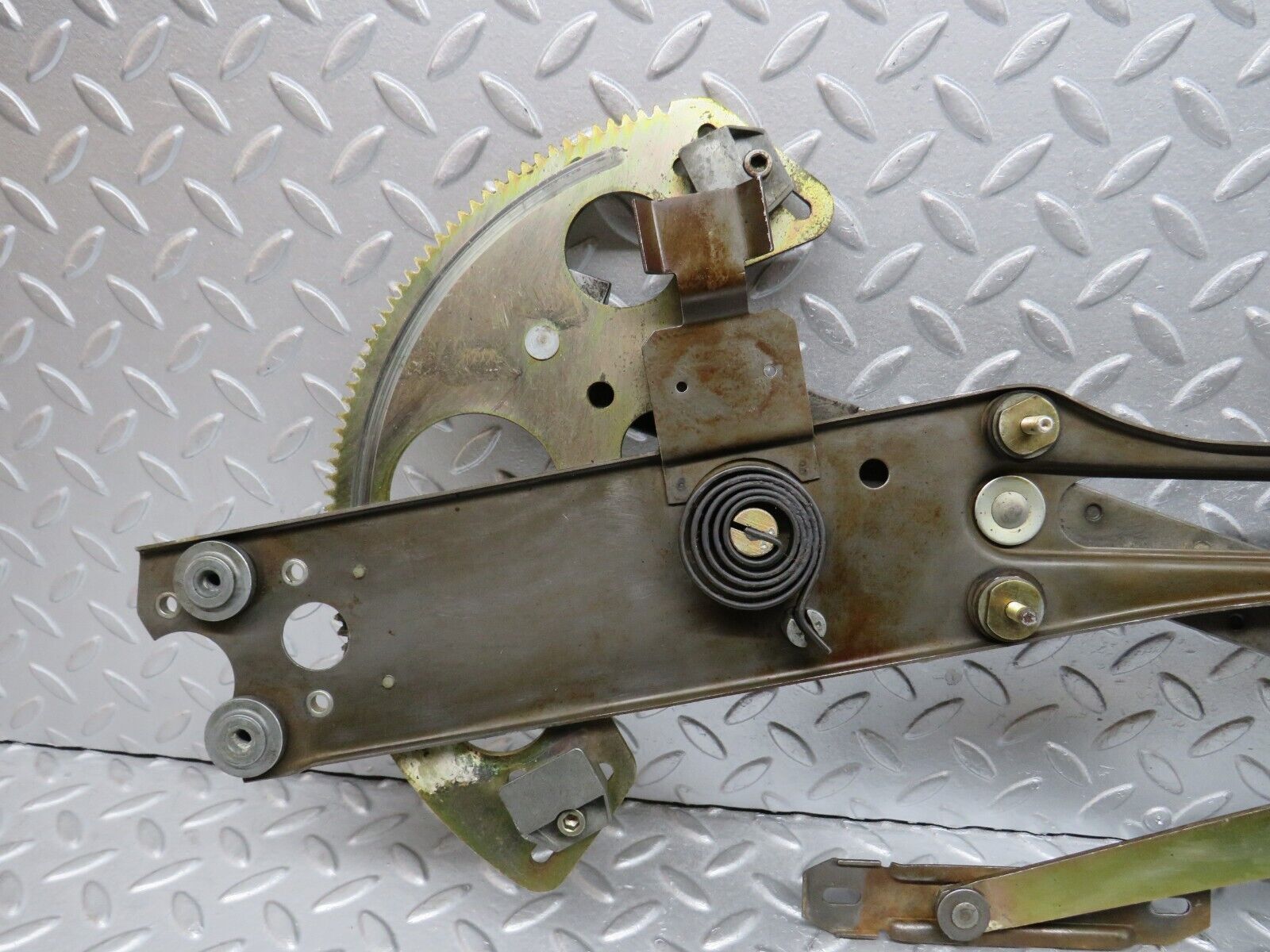 39275 Mercedes-Benz R107 500SL Front Left Power Window Regulator