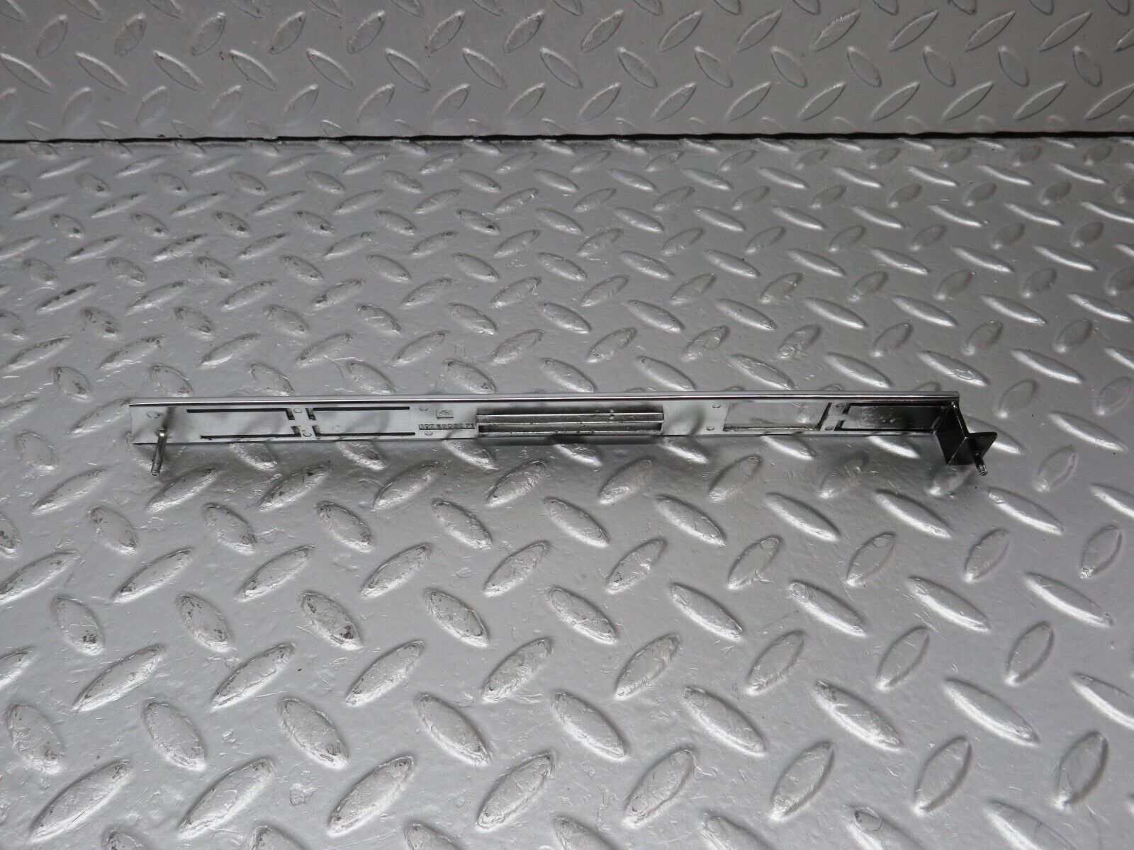 39959 Mercedes-Benz R107 350SL Dashboard Centre Trim Black 1076800271