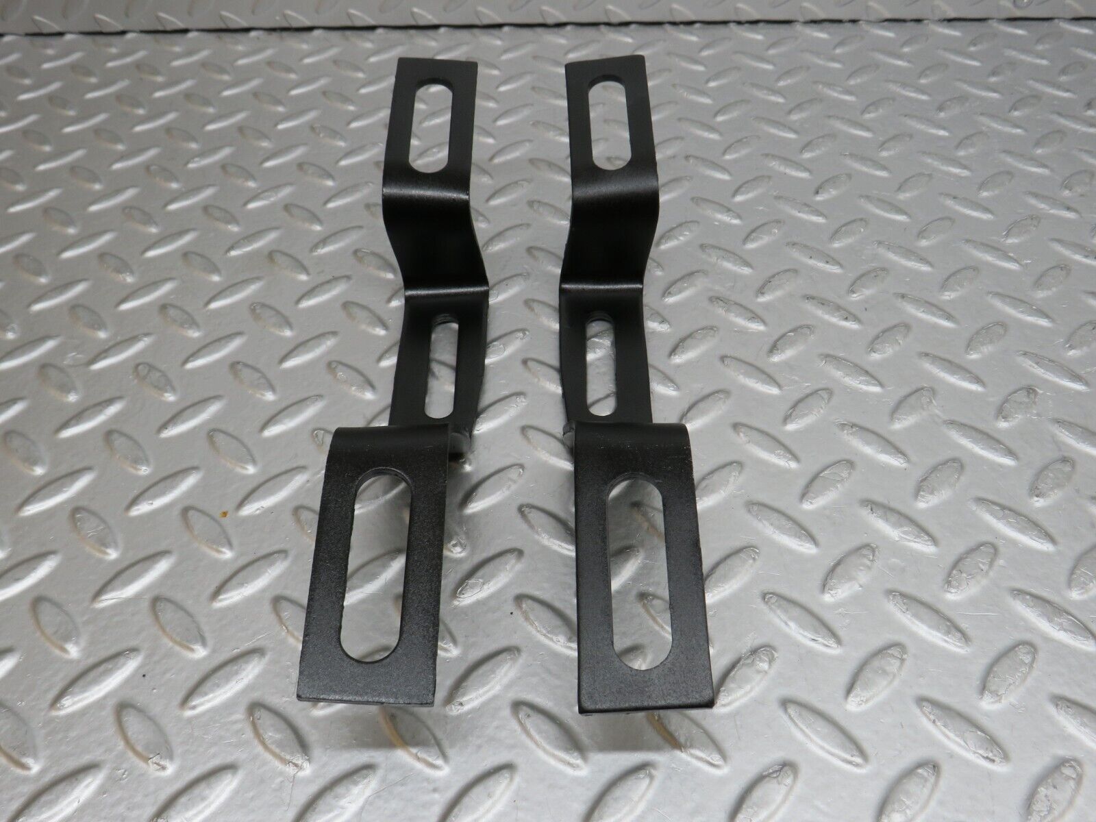 35682 Mercedes-Benz R107 280SL Front Bumper Bracket