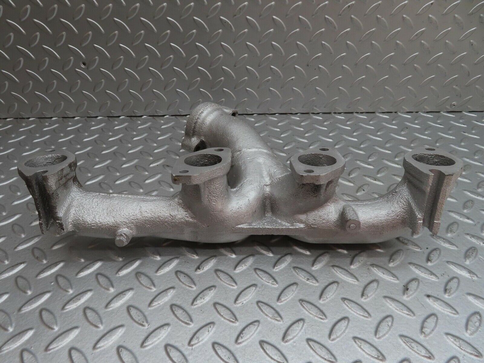 13803 Mercedes-Benz R107 450SL Exhaust Manifold Right 1171420301