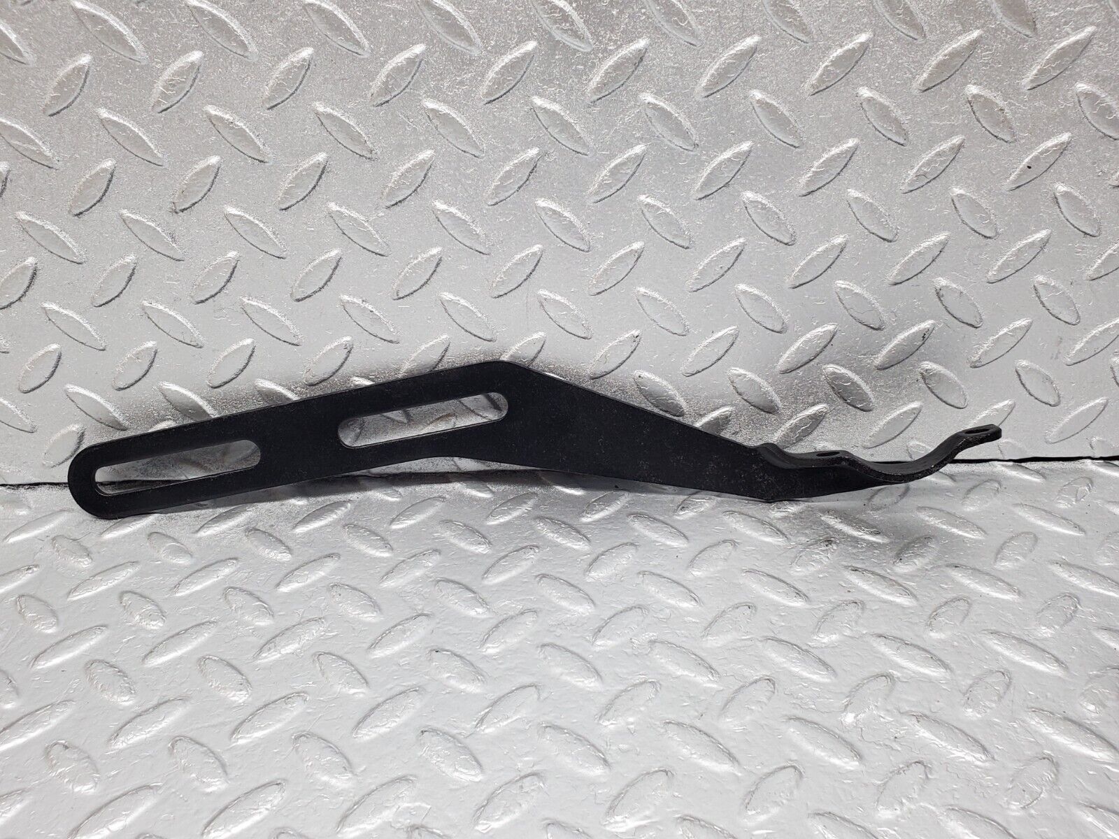 45955 Mercedes-Benz W126 420SE Exhaust Bracket