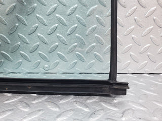 45803 Mercedes-Benz W126 420SE Rear Left Quarter Window Glass 1267350124