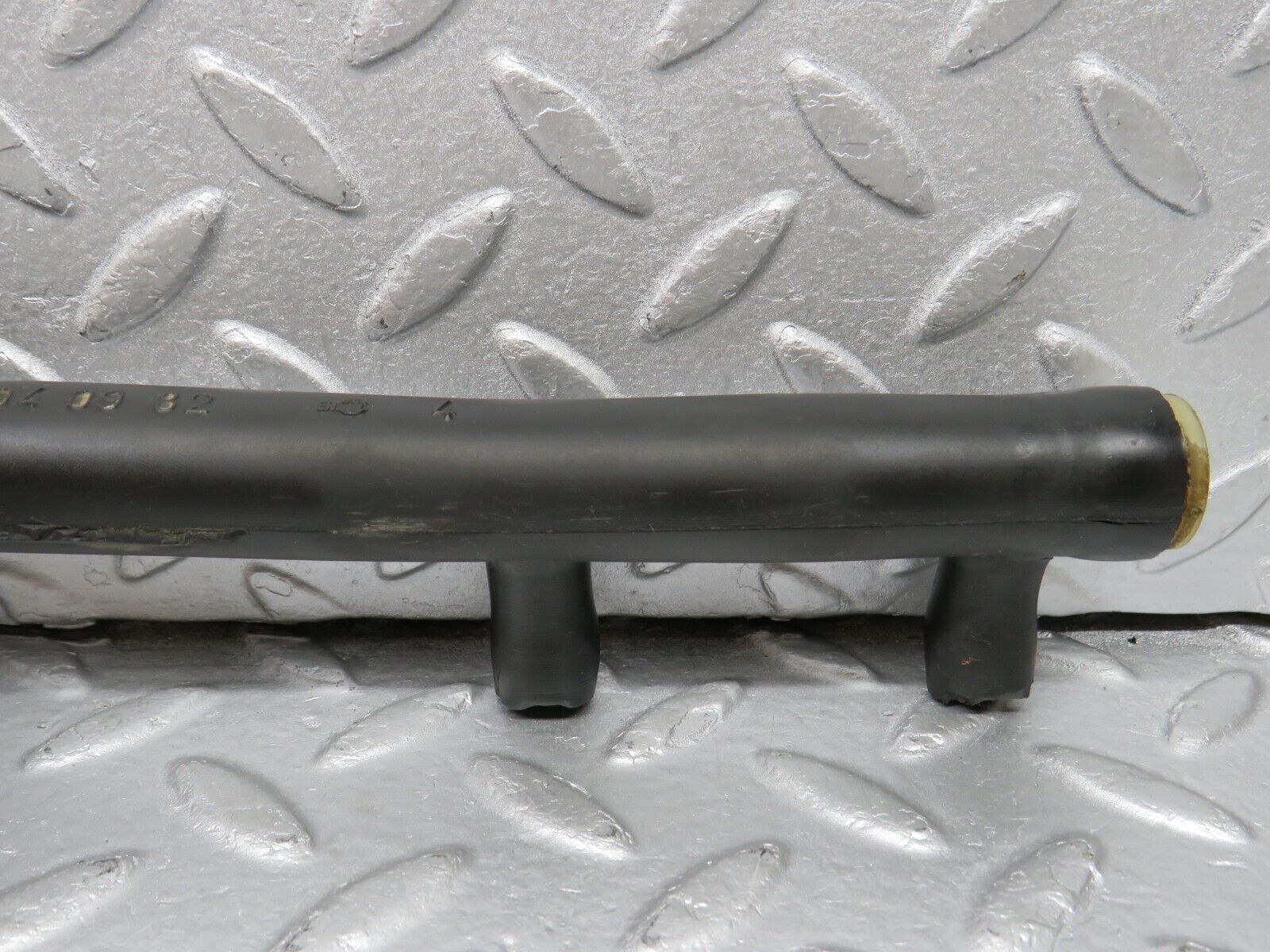 39162 Mercedes-Benz R107 500SL Air Intake Breather Hose Pipe 1160940982