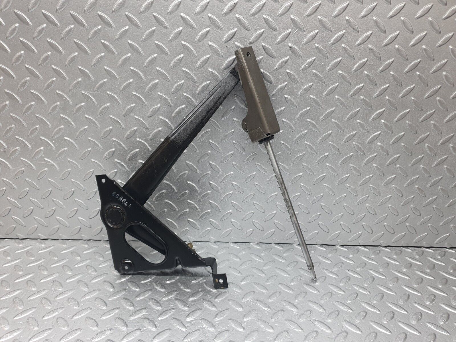 43930 Mercedes-Benz C123 230CE Coupe Handbrake Regulator