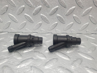 46037 Mercedes-Benz W126 420SE Fuel Injector Holder 2X