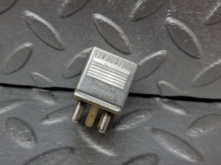 44360 Mercedes-Benz W123 280E Multi Purpose Relay 0015420219