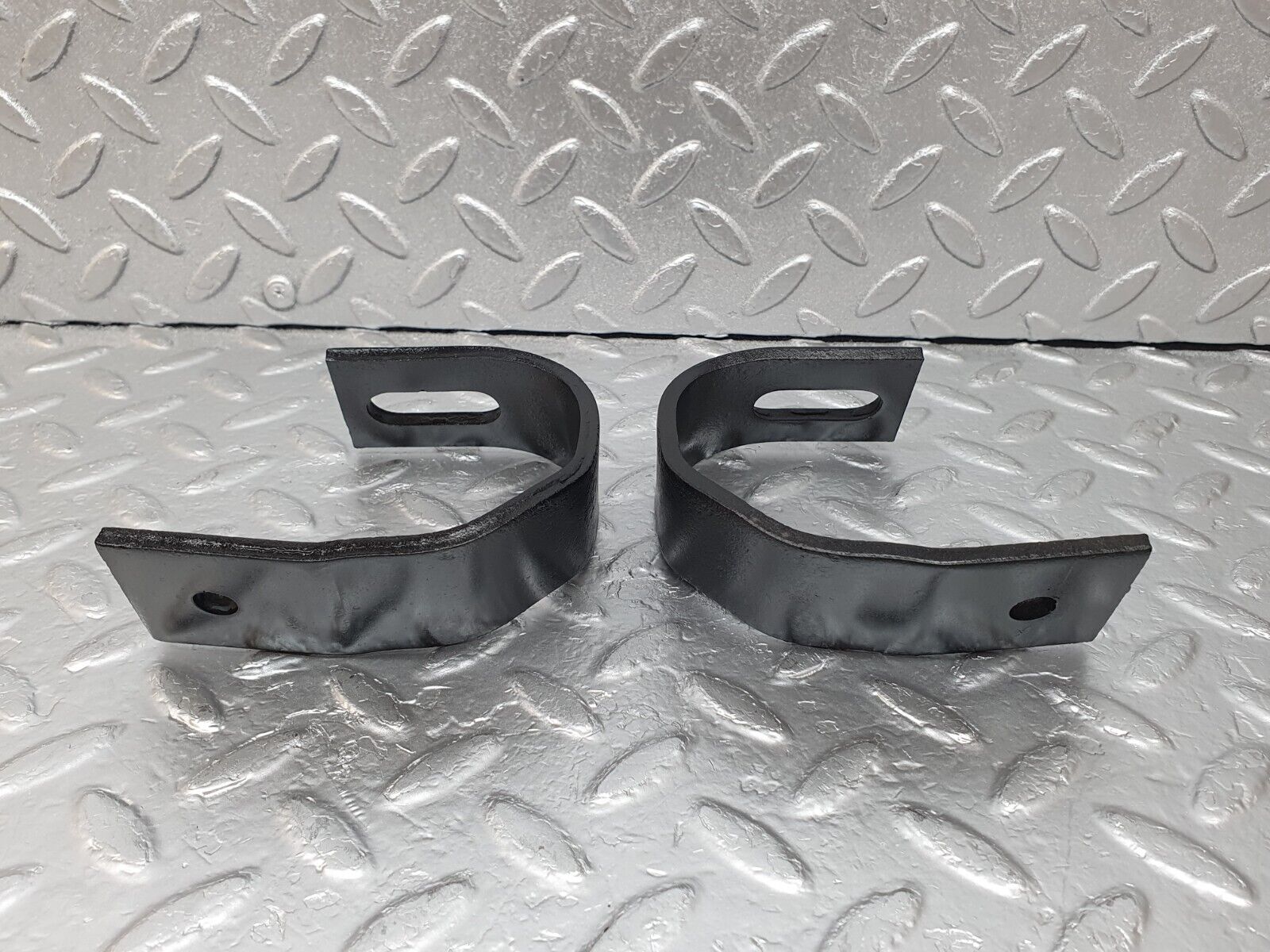 44219 Mercedes-Benz C123 230CE Coupe Front Bumper Bracket