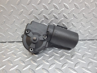 W124 wiper motor and cover used OEM