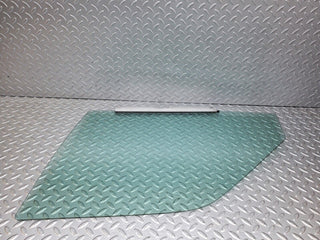 44620 Mercedes-Benz W124 220E Front Left Door Window Glass