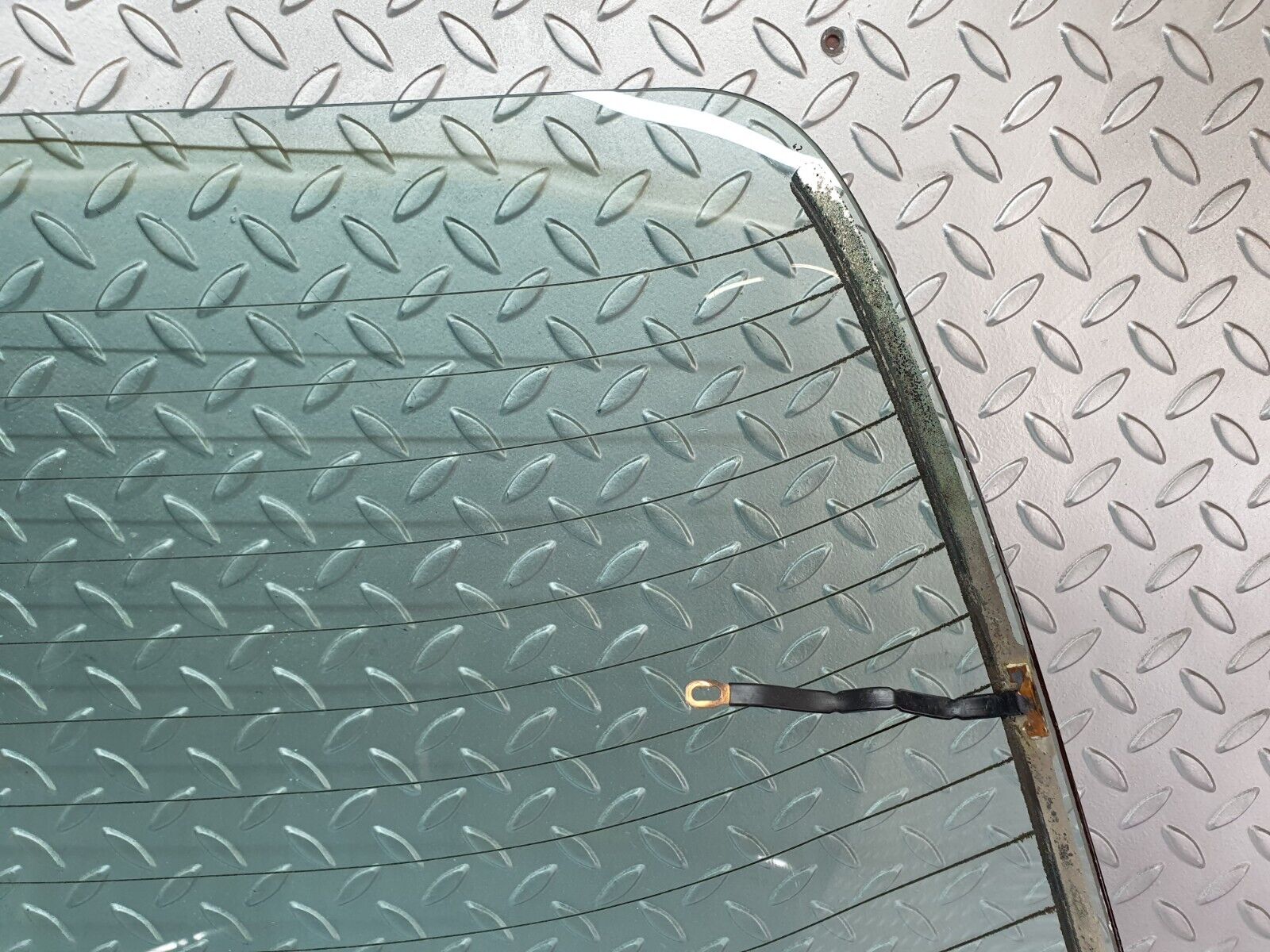 44128 Mercedes-Benz C123 230CE Coupe Rear Heated Windscreen Glass